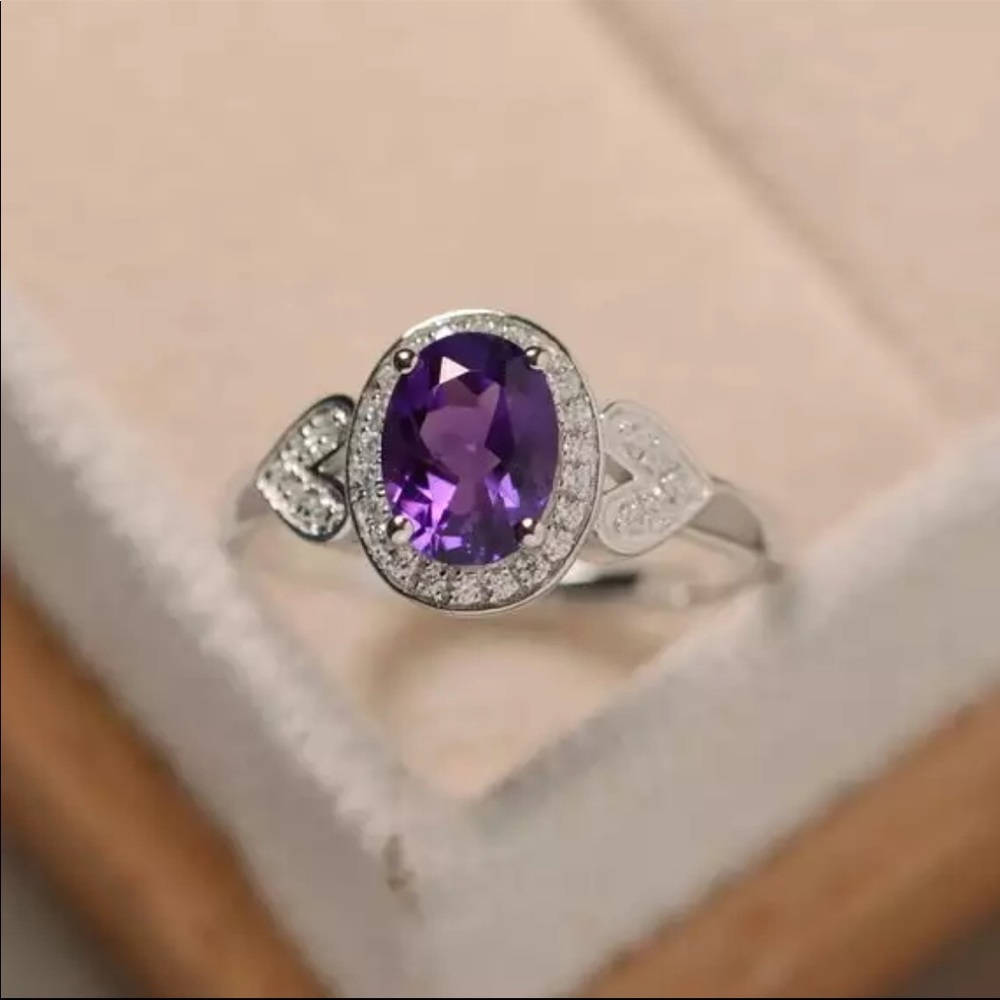 New Women’s 925 Silver Oval Cut Amethyst Ring - Picture 2 of 6